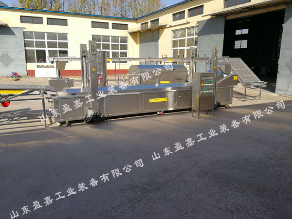 特色傳統(tǒng)名菜小酥肉油炸機(jī),里脊肉油炸流水線